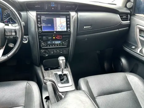 TOYOTA Hilux SW4 , Foto 14