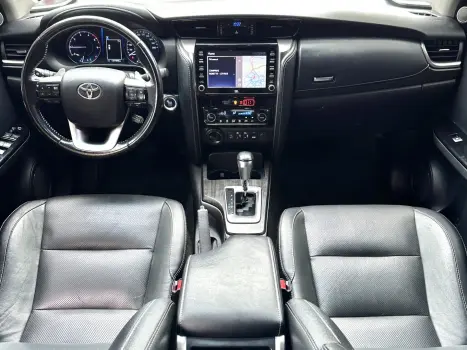 TOYOTA Hilux SW4 , Foto 18