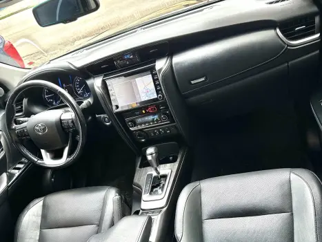 TOYOTA Hilux SW4 , Foto 19