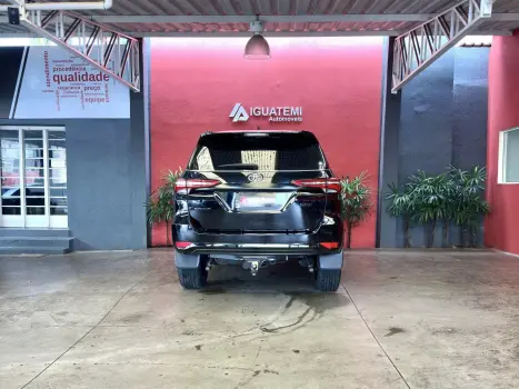 TOYOTA Hilux SW4 , Foto 23