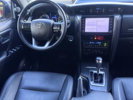 TOYOTA Hilux SW4 , Foto 18