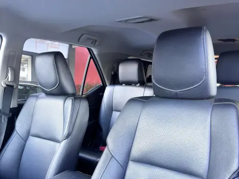 TOYOTA Hilux SW4 , Foto 14