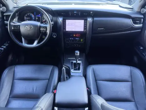 TOYOTA Hilux SW4 , Foto 23