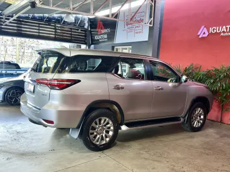 TOYOTA Hilux SW4 , Foto 4