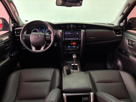 TOYOTA Hilux SW4 , Foto 7