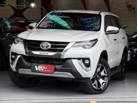 TOYOTA Hilux SW4 , Foto 3