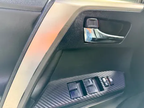 TOYOTA RAV 4 2.0 16V 4P 4WD 4X4 AUTOM�TICO, Foto 8