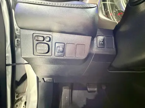 TOYOTA RAV 4 2.0 16V 4P 4WD 4X4 AUTOM�TICO, Foto 10