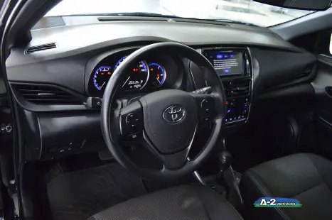 TOYOTA Yaris Hatch 1.5 16V 4P FLEX XL MULTIDRIVE AUTOMTICO CVT, Foto 13