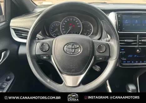TOYOTA Yaris Hatch 1.5 16V 4P FLEX XL PLUS CONNECT MULTIDRIVE AUTOMTICO CVT, Foto 12