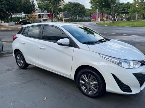 TOYOTA Yaris Hatch 1.5 16V 4P FLEX XL PLUS CONNECT MULTIDRIVE AUTOMTICO CVT, Foto 3