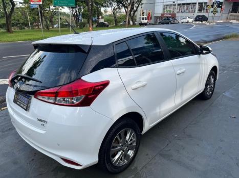 TOYOTA Yaris Hatch 1.5 16V 4P FLEX XL PLUS CONNECT MULTIDRIVE AUTOMTICO CVT, Foto 6