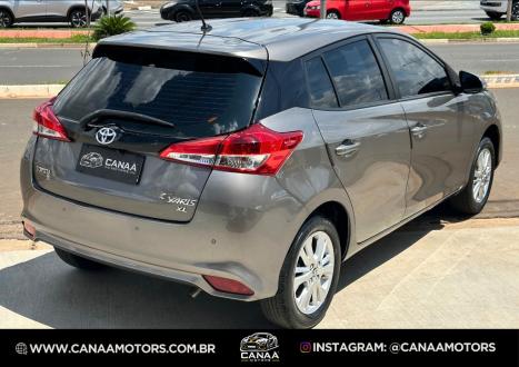 TOYOTA Yaris Hatch 1.3 16V 4P FLEX XL MULTIDRIVE AUTOMTICO CVT, Foto 5