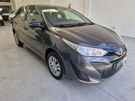 TOYOTA Yaris Hatch 1.3 16V 4P FLEX XL PLUS TECH MULTIDRIVE AUTOMTICO CVT, Foto 3