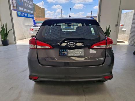 TOYOTA Yaris Hatch 1.3 16V 4P FLEX XL PLUS TECH MULTIDRIVE AUTOMTICO CVT, Foto 6