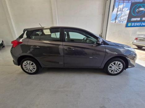 TOYOTA Yaris Hatch 1.3 16V 4P FLEX XL PLUS TECH MULTIDRIVE AUTOMTICO CVT, Foto 8