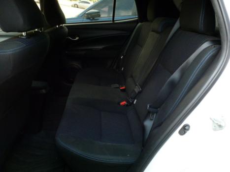 TOYOTA Yaris Hatch 1.3 16V 4P FLEX XL MULTIDRIVE AUTOM�TICO CVT, Foto 5