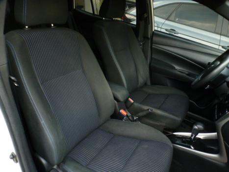 TOYOTA Yaris Hatch 1.3 16V 4P FLEX XL MULTIDRIVE AUTOM�TICO CVT, Foto 9