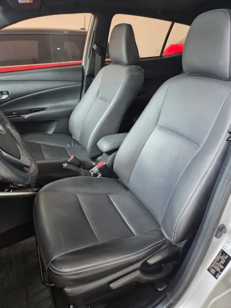 TOYOTA Yaris Hatch 1.5 16V 4P FLEX X WAY CONNECT MULTIDRIVE AUTOM�TICO CVT, Foto 9