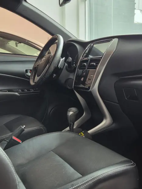 TOYOTA Yaris Hatch 1.5 16V 4P FLEX X WAY CONNECT MULTIDRIVE AUTOM�TICO CVT, Foto 10