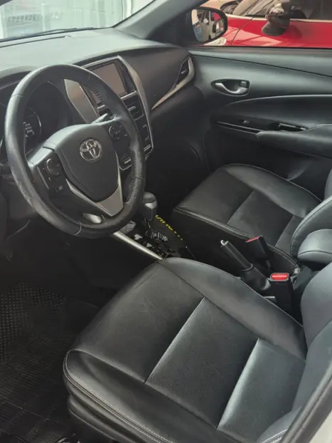 TOYOTA Yaris Hatch 1.5 16V 4P FLEX X WAY CONNECT MULTIDRIVE AUTOM�TICO CVT, Foto 11