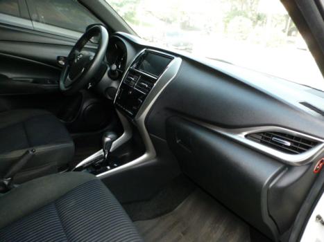 TOYOTA Yaris Hatch 1.3 16V 4P FLEX XL PLUS TECH MULTIDRIVE AUTOM�TICO CVT, Foto 8