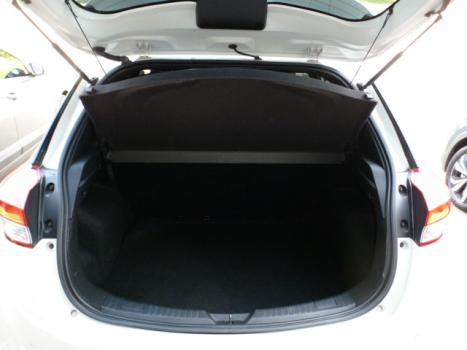 TOYOTA Yaris Hatch 1.3 16V 4P FLEX XL PLUS TECH MULTIDRIVE AUTOM�TICO CVT, Foto 10