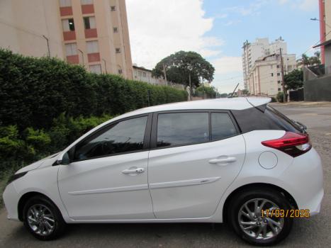 TOYOTA Yaris Hatch 1.5 16V 4P FLEX XS MULTIDRIVE AUTOM�TICO CVT, Foto 3