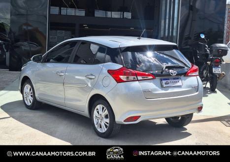 TOYOTA Yaris Hatch 1.3 16V 4P FLEX XL MULTIDRIVE AUTOM�TICO CVT, Foto 3