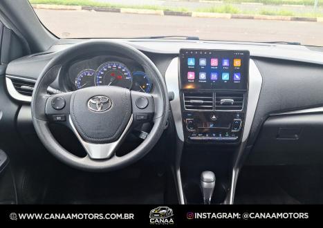 TOYOTA Yaris Hatch 1.3 16V 4P FLEX XL MULTIDRIVE AUTOM�TICO CVT, Foto 6