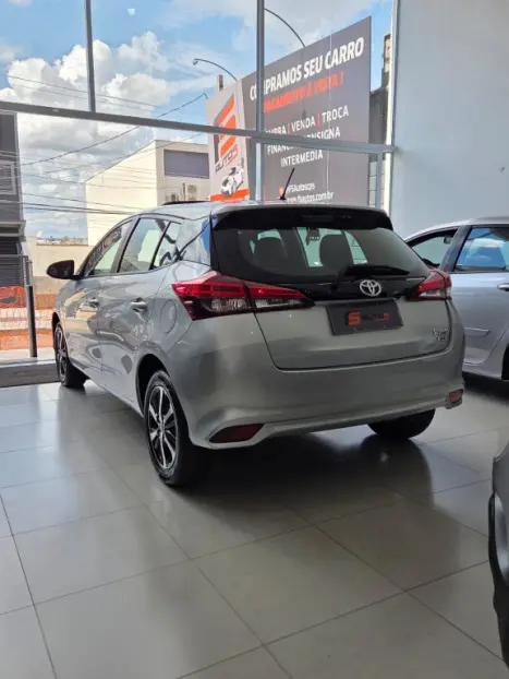 TOYOTA Yaris Hatch 1.5 16V 4P FLEX XLS CONNECT MULTIDRIVE AUTOM�TICO CVT, Foto 3