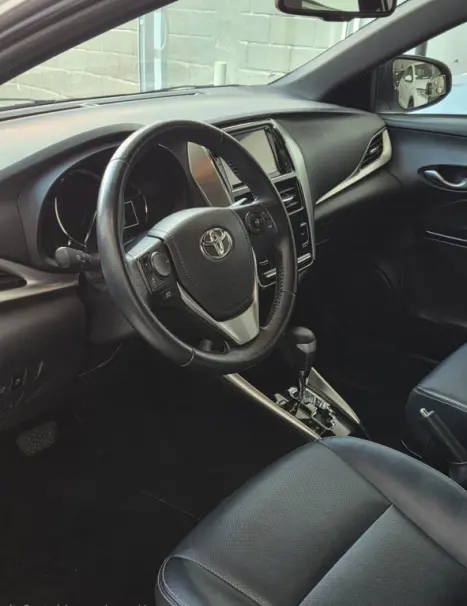 TOYOTA Yaris Hatch 1.5 16V 4P FLEX XLS CONNECT MULTIDRIVE AUTOM�TICO CVT, Foto 6
