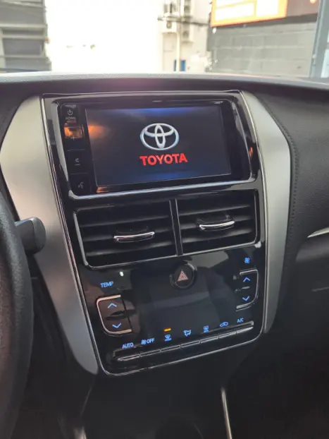 TOYOTA Yaris Hatch 1.5 16V 4P FLEX XLS CONNECT MULTIDRIVE AUTOM�TICO CVT, Foto 9