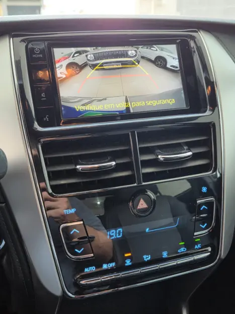 TOYOTA Yaris Hatch 1.5 16V 4P FLEX XLS CONNECT MULTIDRIVE AUTOM�TICO CVT, Foto 10