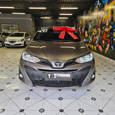 TOYOTA Yaris Hatch 1.3 16V 4P FLEX XL PLUS TECH MULTIDRIVE AUTOM�TICO CVT, Foto 2