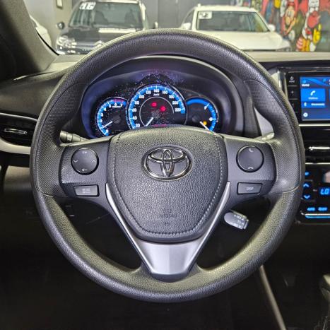 TOYOTA Yaris Hatch 1.3 16V 4P FLEX XL PLUS TECH MULTIDRIVE AUTOM�TICO CVT, Foto 8