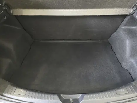 TOYOTA Yaris Hatch 1.3 16V 4P FLEX XL MULTIDRIVE AUTOM�TICO CVT, Foto 17