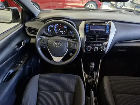 TOYOTA Yaris Hatch 1.3 16V 4P FLEX XL MULTIDRIVE AUTOM�TICO CVT, Foto 10