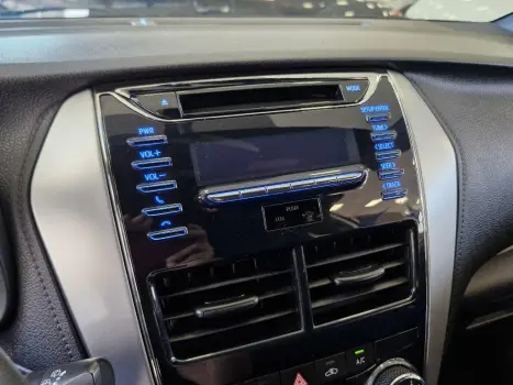 TOYOTA Yaris Hatch 1.3 16V 4P FLEX XL MULTIDRIVE AUTOM�TICO CVT, Foto 13