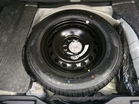 TOYOTA Yaris Hatch 1.3 16V 4P FLEX XL MULTIDRIVE AUTOM�TICO CVT, Foto 18