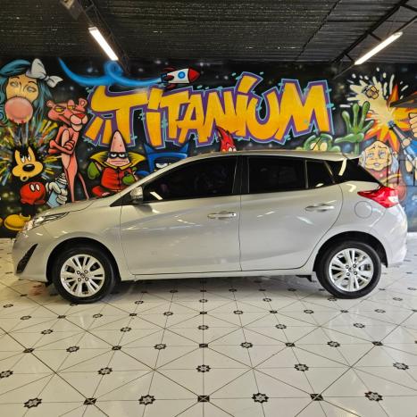 TOYOTA Yaris Hatch 1.3 16V 4P FLEX XL MULTIDRIVE AUTOM�TICO CVT, Foto 5