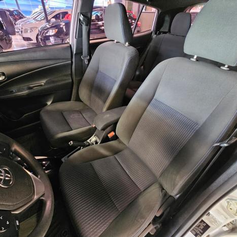TOYOTA Yaris Hatch 1.3 16V 4P FLEX XL MULTIDRIVE AUTOM�TICO CVT, Foto 10