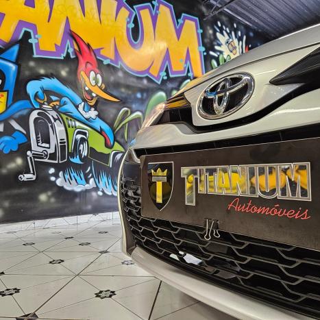 TOYOTA Yaris Hatch 1.3 16V 4P FLEX XL MULTIDRIVE AUTOM�TICO CVT, Foto 18