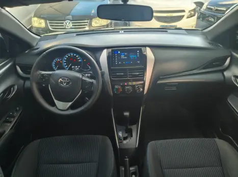 TOYOTA Yaris Hatch 1.3 16V 4P FLEX XL PLUS TECH MULTIDRIVE AUTOM�TICO CVT, Foto 13