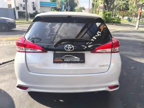 TOYOTA Yaris Hatch 1.3 16V 4P FLEX XL PLUS TECH MULTIDRIVE AUTOM�TICO CVT, Foto 20
