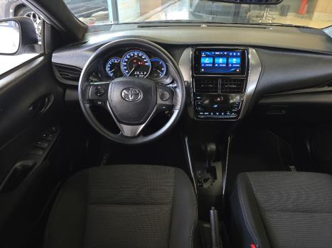 TOYOTA Yaris Hatch 1.5 16V 4P FLEX XL MULTIDRIVE AUTOM�TICO CVT, Foto 10