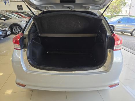 TOYOTA Yaris Hatch 1.5 16V 4P FLEX XL MULTIDRIVE AUTOM�TICO CVT, Foto 17