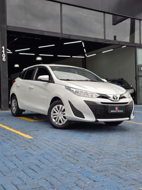 TOYOTA Yaris Hatch 1.3 16V 4P FLEX XL MULTIDRIVE AUTOM�TICO CVT, Foto 3