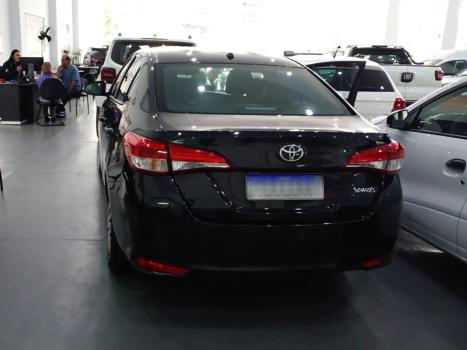 TOYOTA Yaris Hatch 1.3 16V 4P FLEX XL MULTIDRIVE AUTOM�TICO CVT, Foto 2