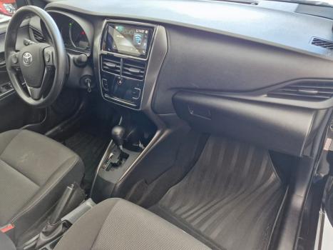 TOYOTA Yaris Hatch 1.3 16V 4P FLEX XL MULTIDRIVE AUTOM�TICO CVT, Foto 6